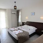 Ξενοδοχείο Bariscan 3*