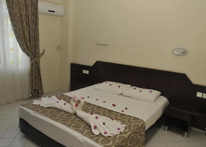 酒店 芭莉丝刊酒店